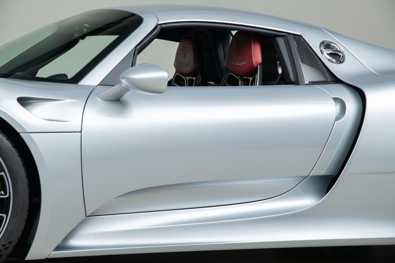 2015 Porsche 918 Spyder