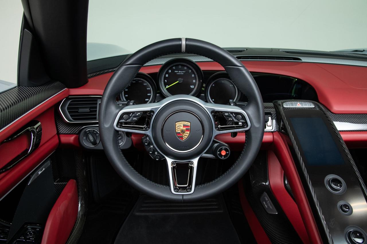2015 Porsche 918 Spyder