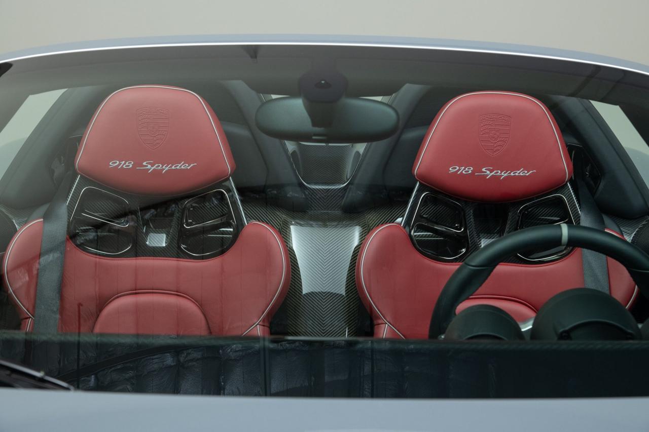 2015 Porsche 918 Spyder
