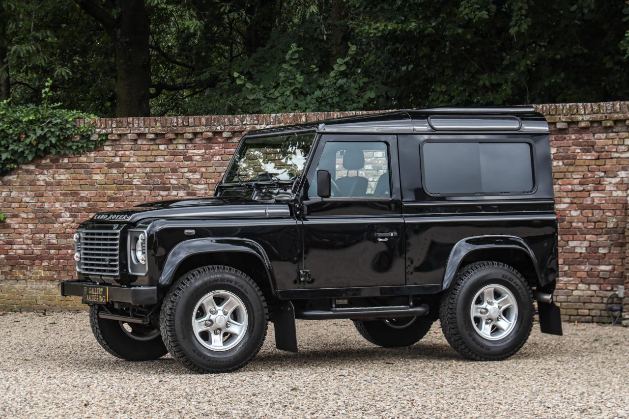 2013 Land Rover Defender 90 Station Wagon &ldquo;1st owner and 131.000 kms&rdquo;
