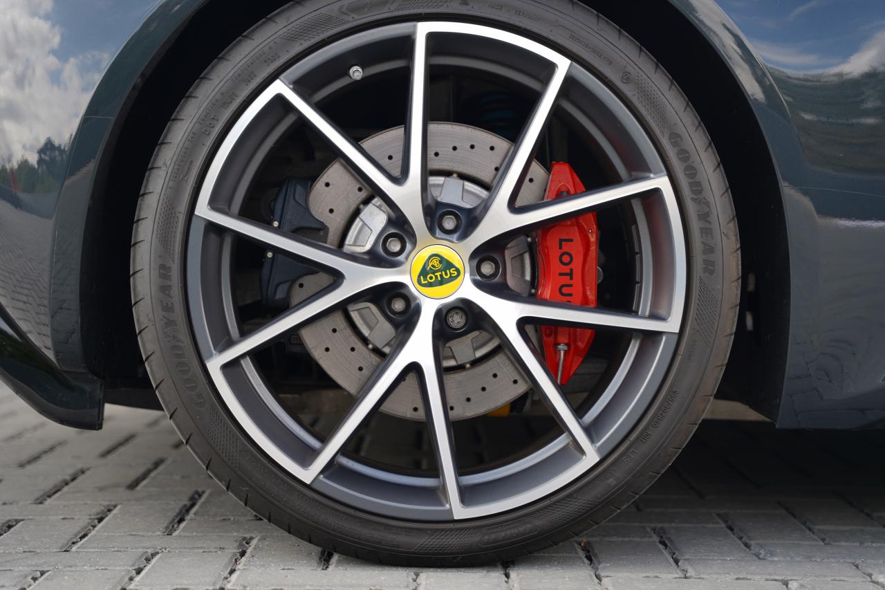 2023 Lotus Emira