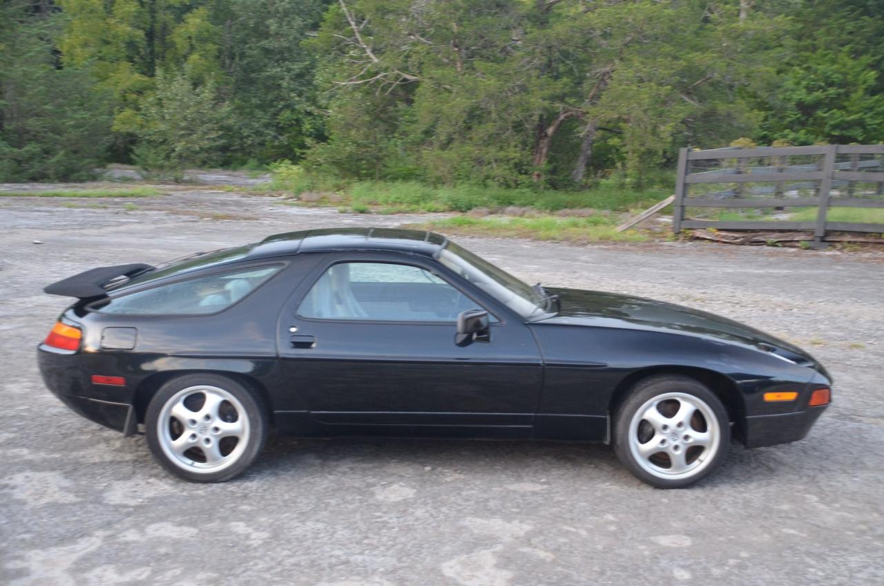 1987 Porsche 928 S4