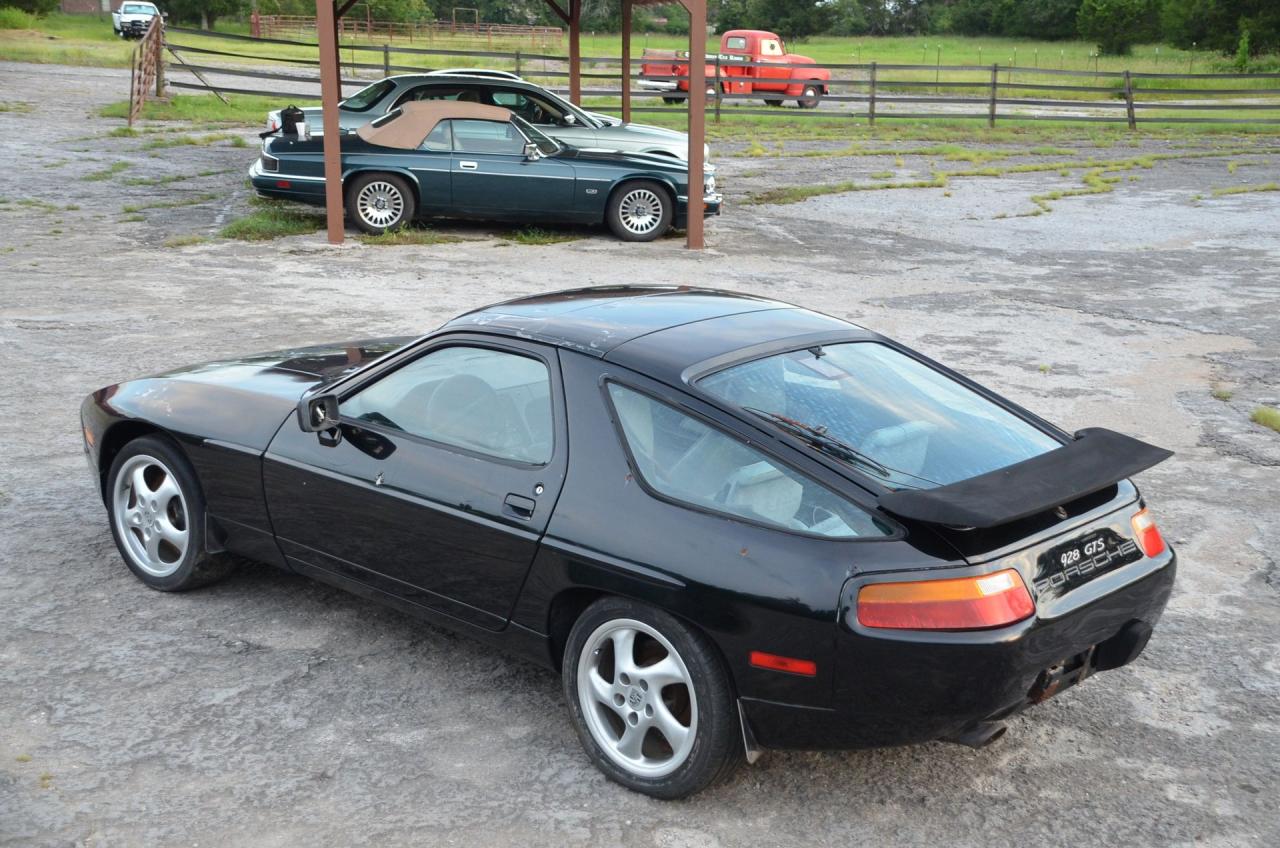 1987 Porsche 928 S4