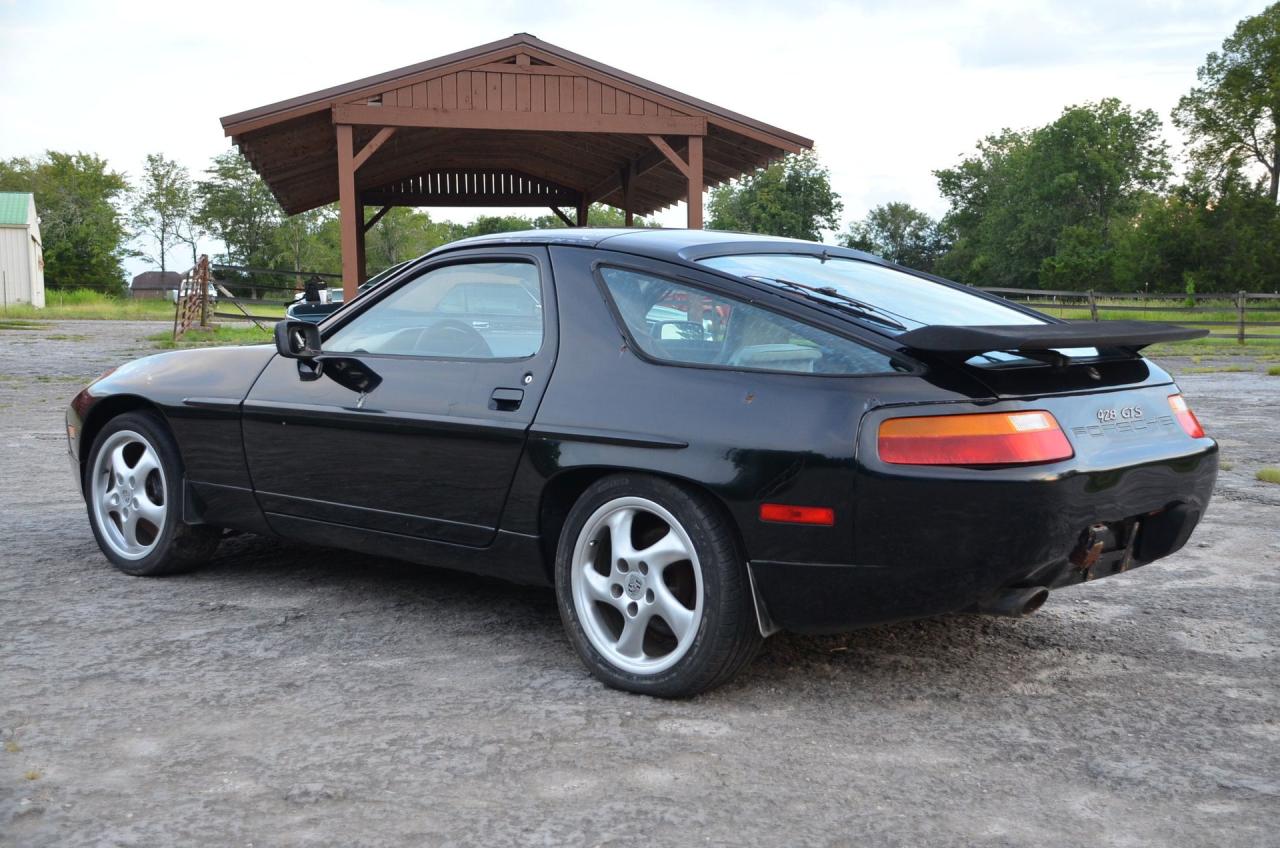 1987 Porsche 928 S4