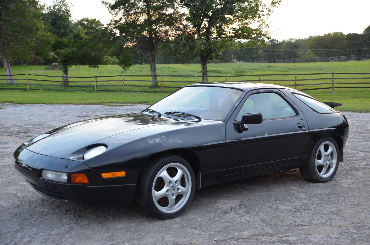 1987 Porsche 928 S4