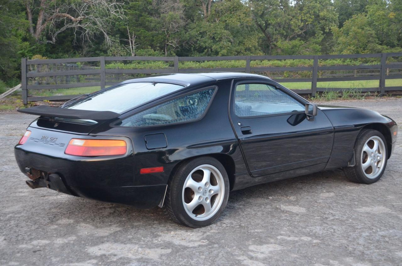 1987 Porsche 928 S4