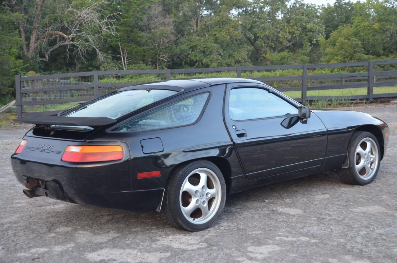 1987 Porsche 928 S4