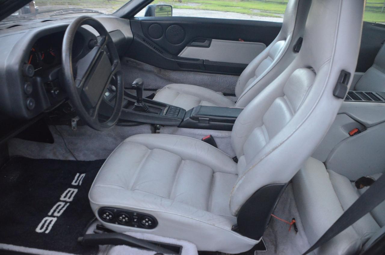 1987 Porsche 928 S4