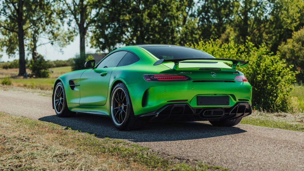 2022 Mercedes-AMG GT R