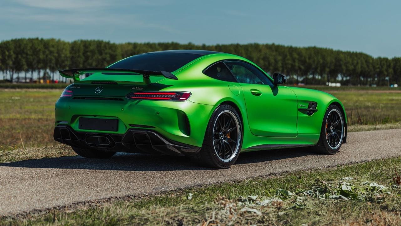 2022 Mercedes-AMG GT R