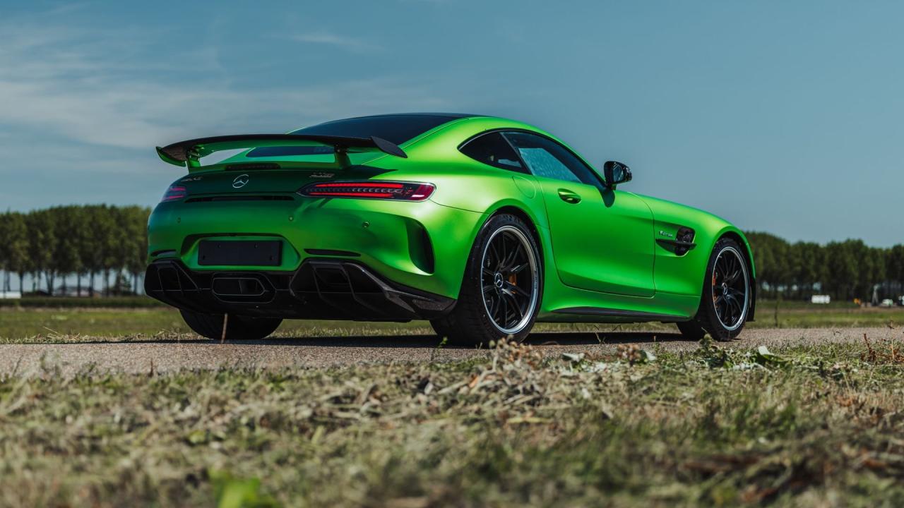 2022 Mercedes-AMG GT R