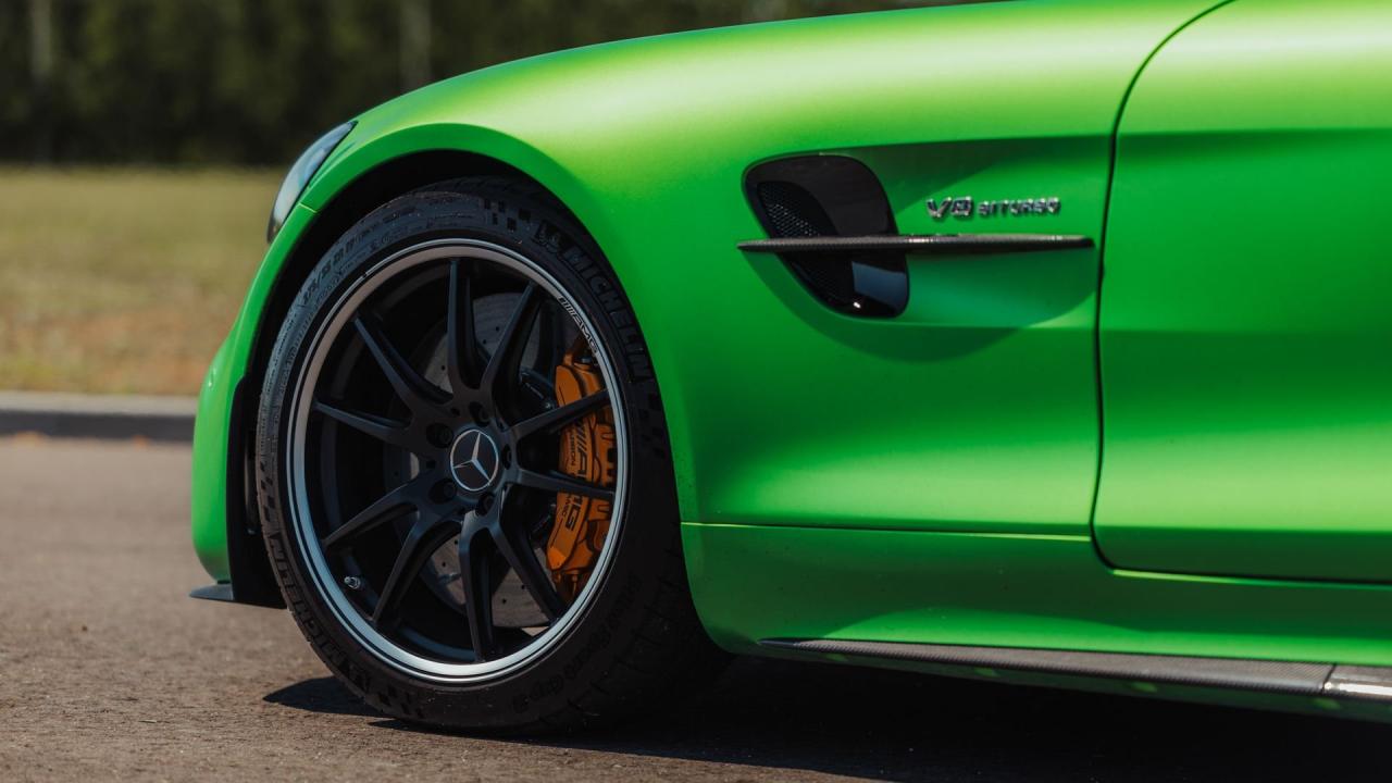 2022 Mercedes-AMG GT R