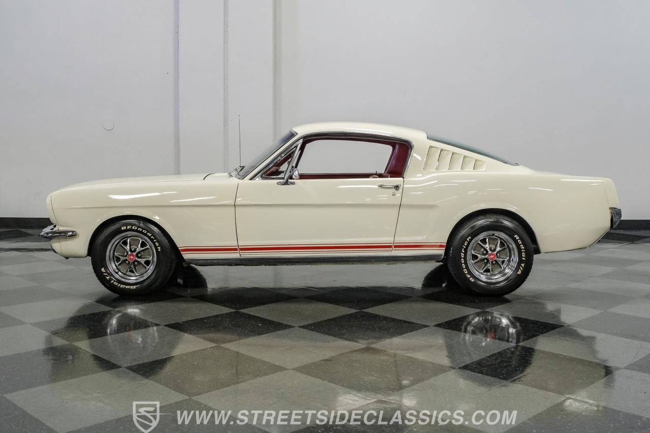1965 Ford Mustang 2+2 Fastback