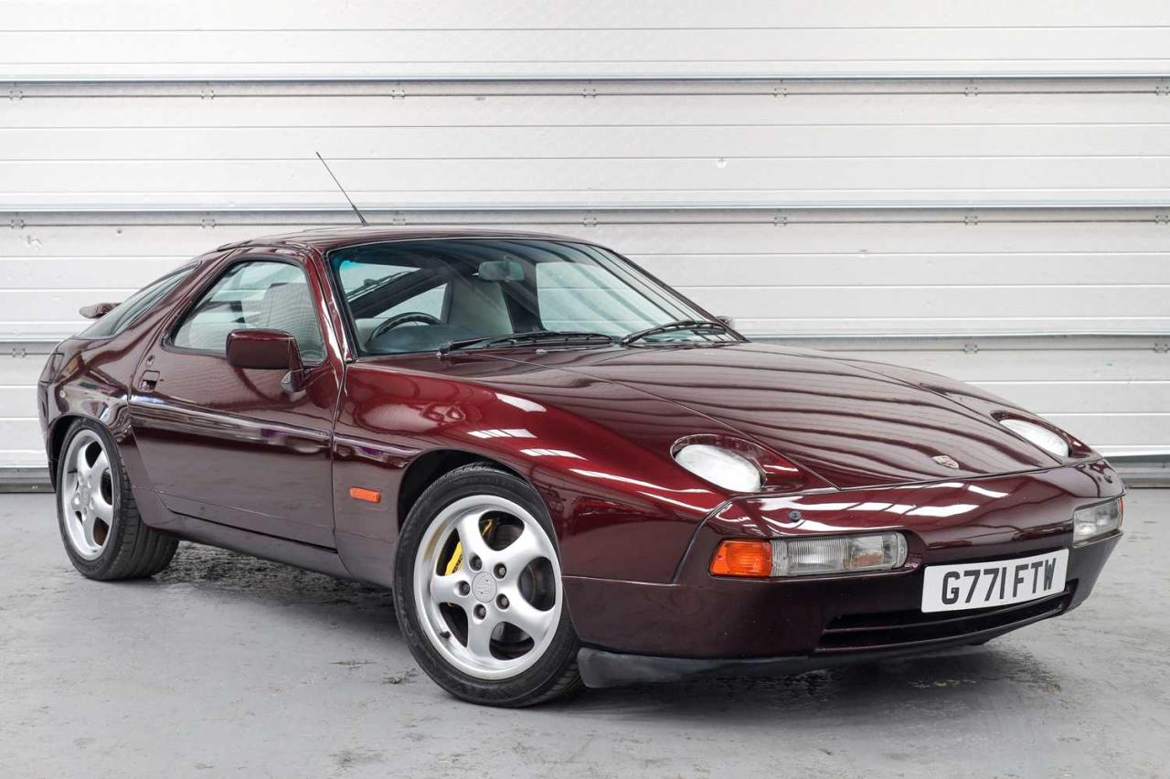 1989 Porsche 928 S4