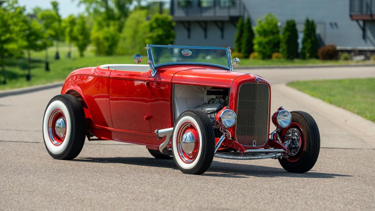 1932 Ford Hot Rod "High-Boy" Roadster