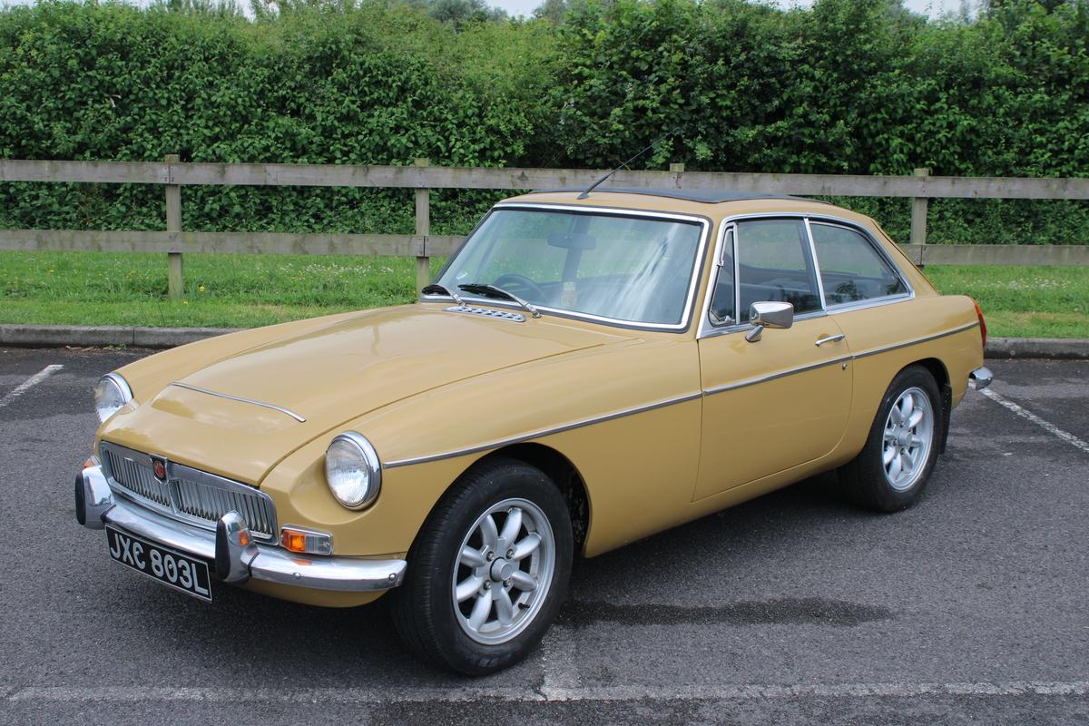 1972 MG B GT V8