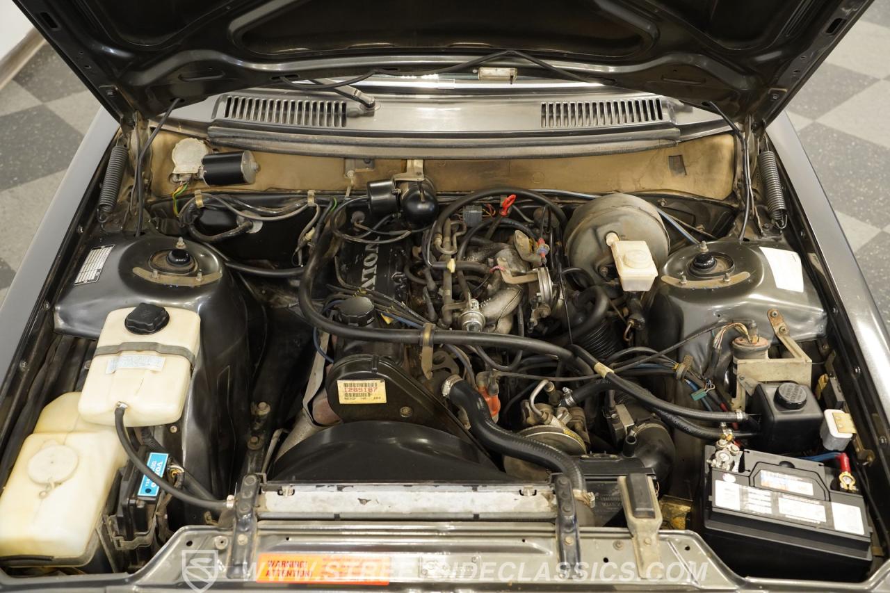 1988 Volvo 240DL
