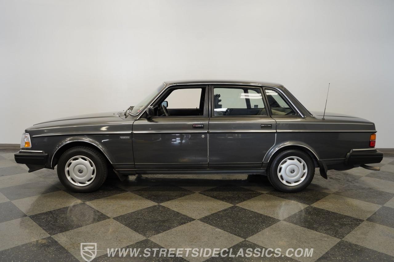 1988 Volvo 240DL