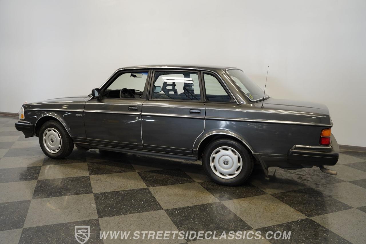 1988 Volvo 240DL