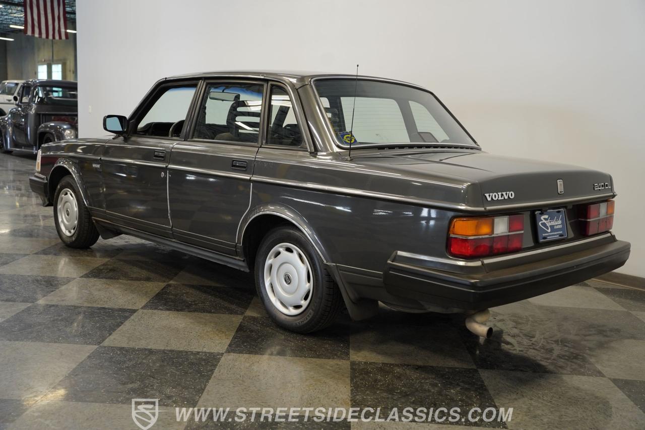 1988 Volvo 240DL