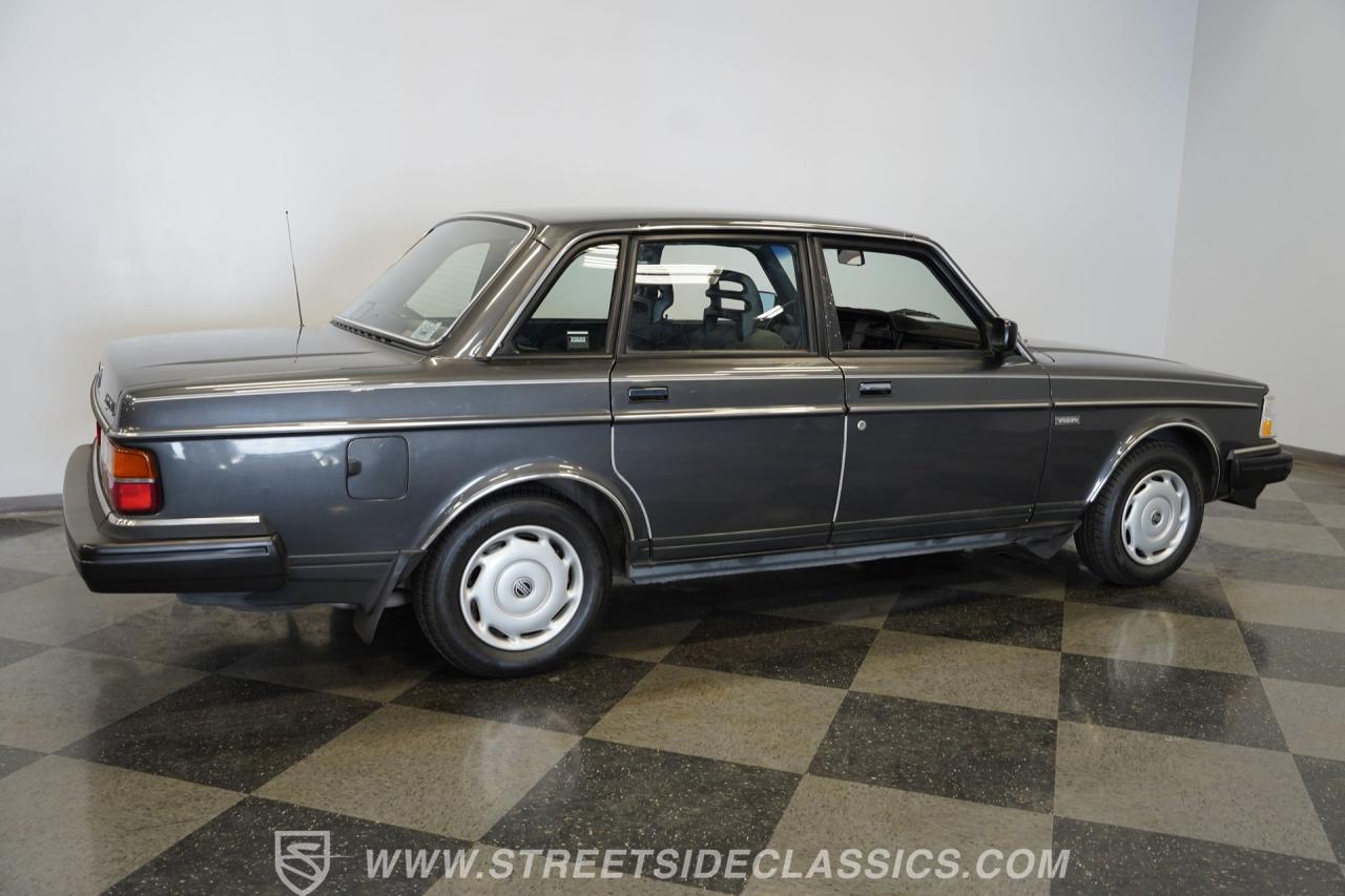 1988 Volvo 240DL