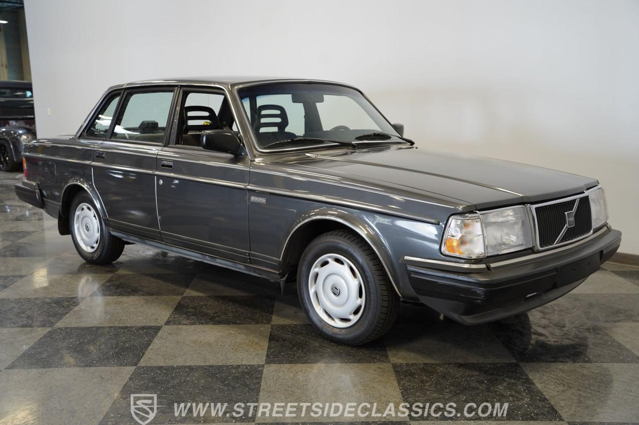 1988 Volvo 240DL