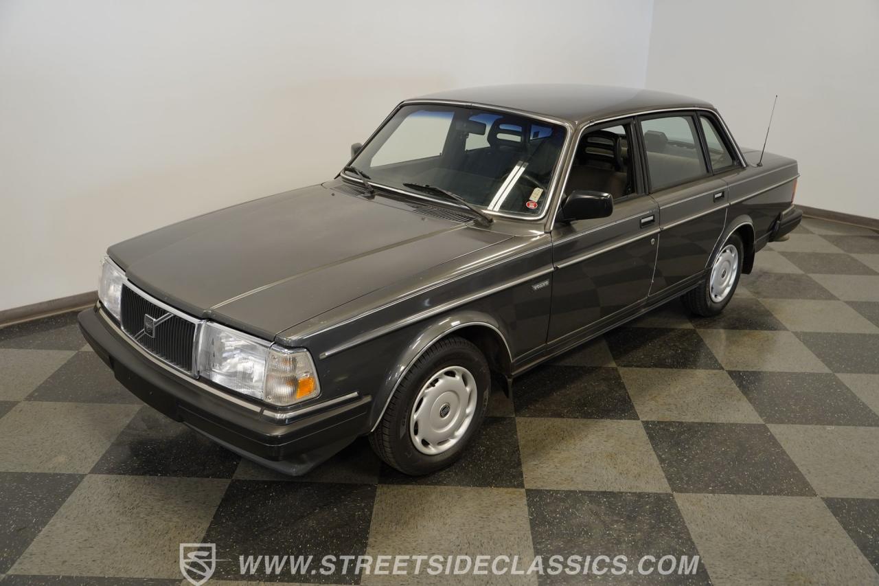 1988 Volvo 240DL