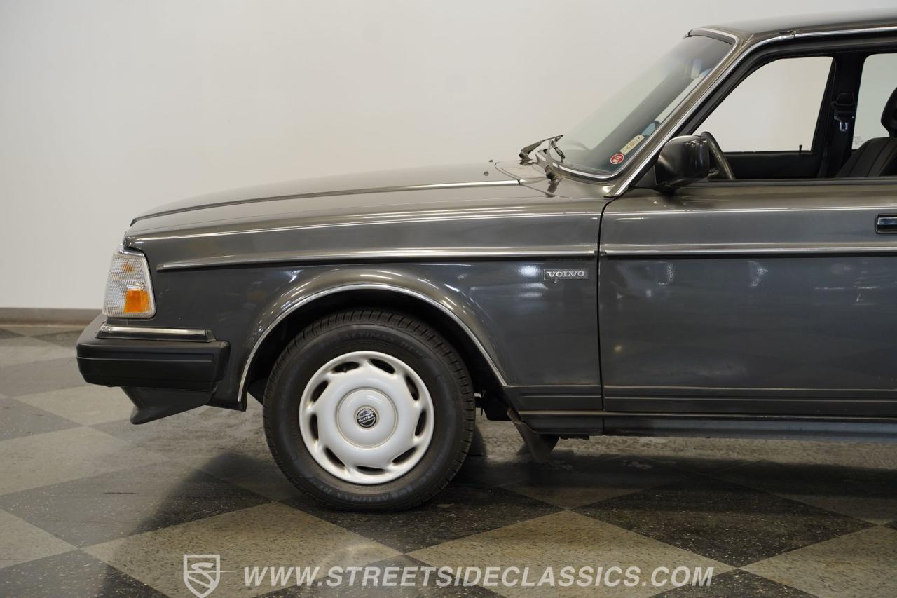 1988 Volvo 240DL