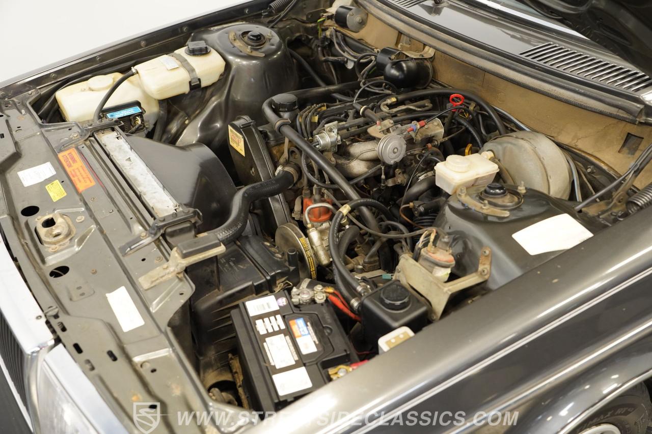 1988 Volvo 240DL