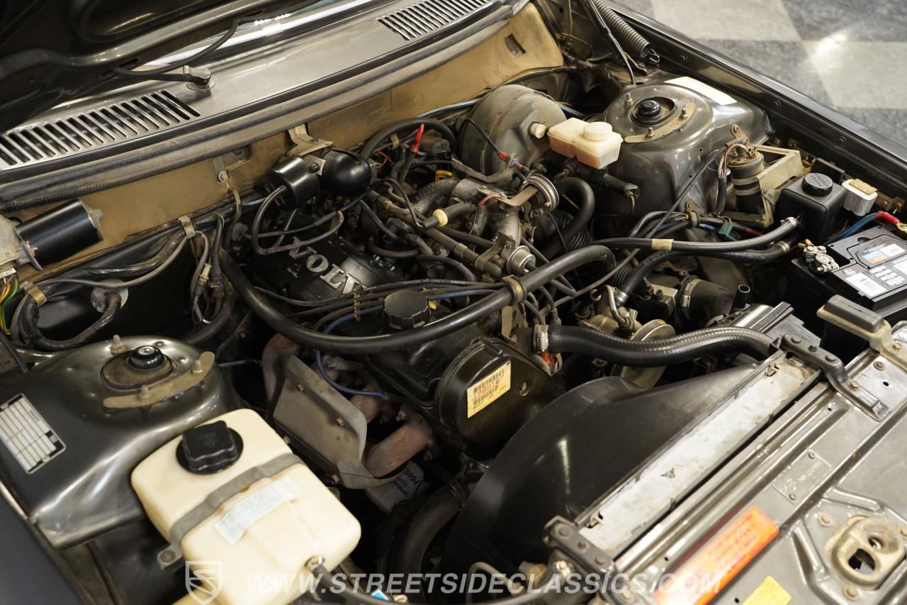 1988 Volvo 240DL