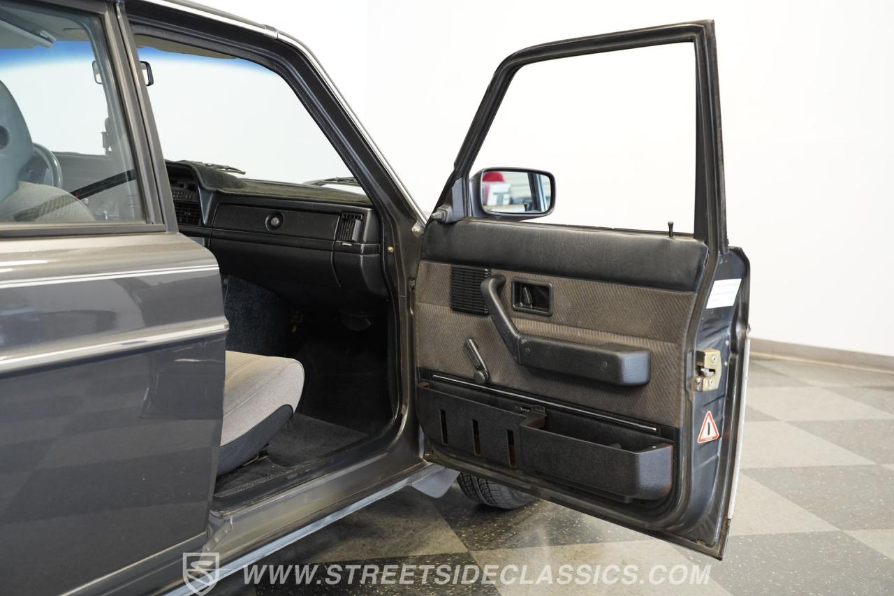 1988 Volvo 240DL