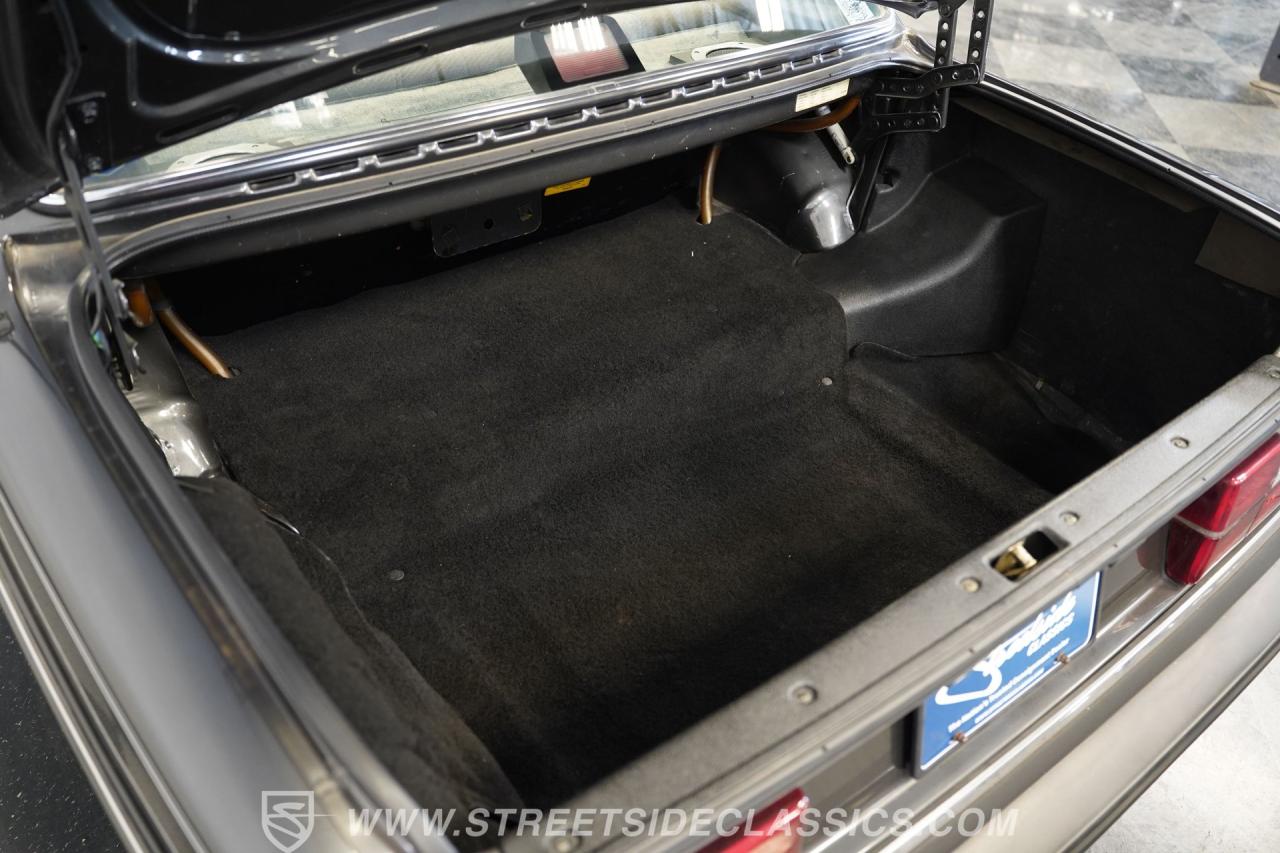 1988 Volvo 240DL