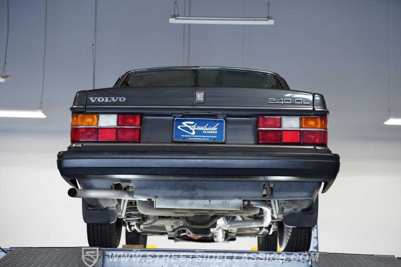 1988 Volvo 240DL