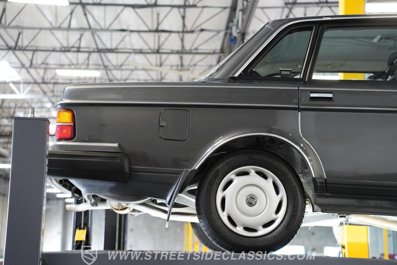 1988 Volvo 240DL