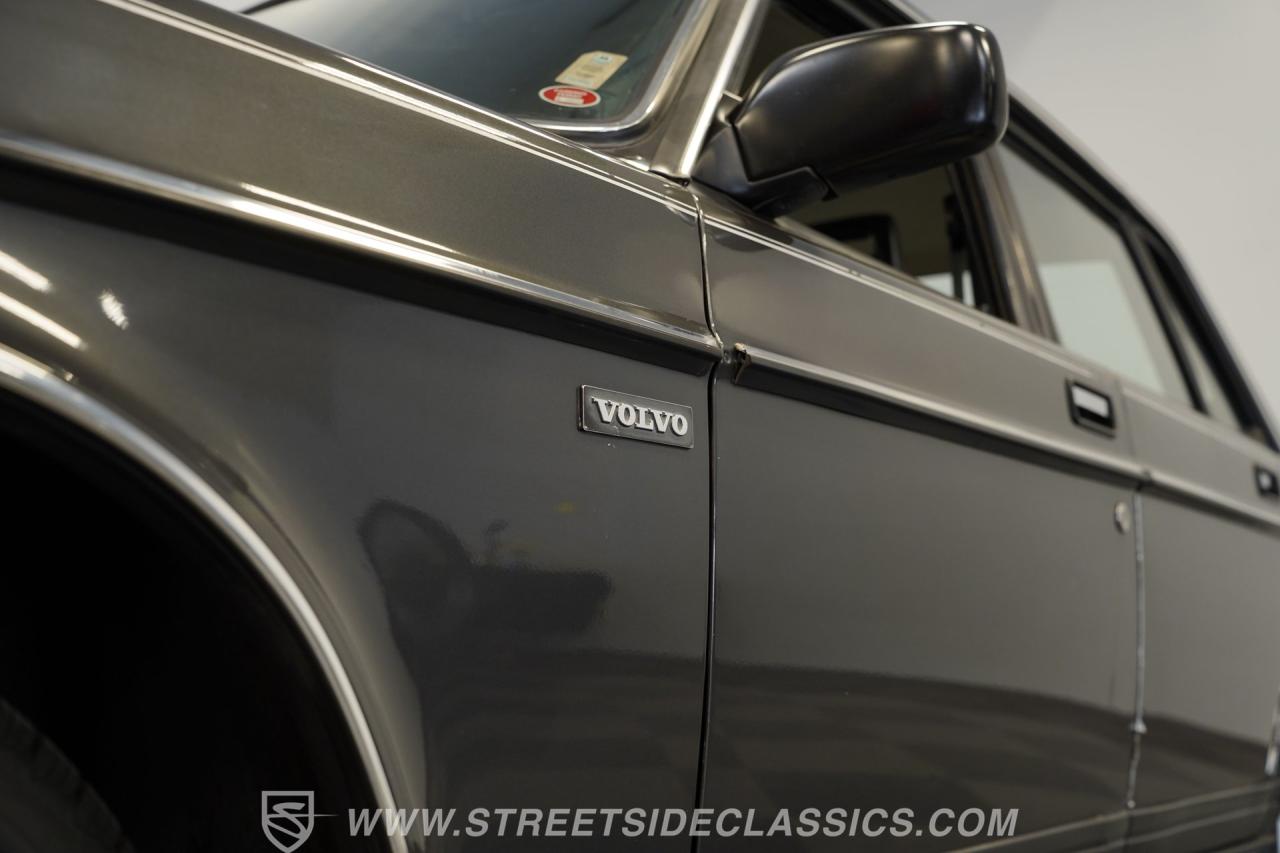 1988 Volvo 240DL