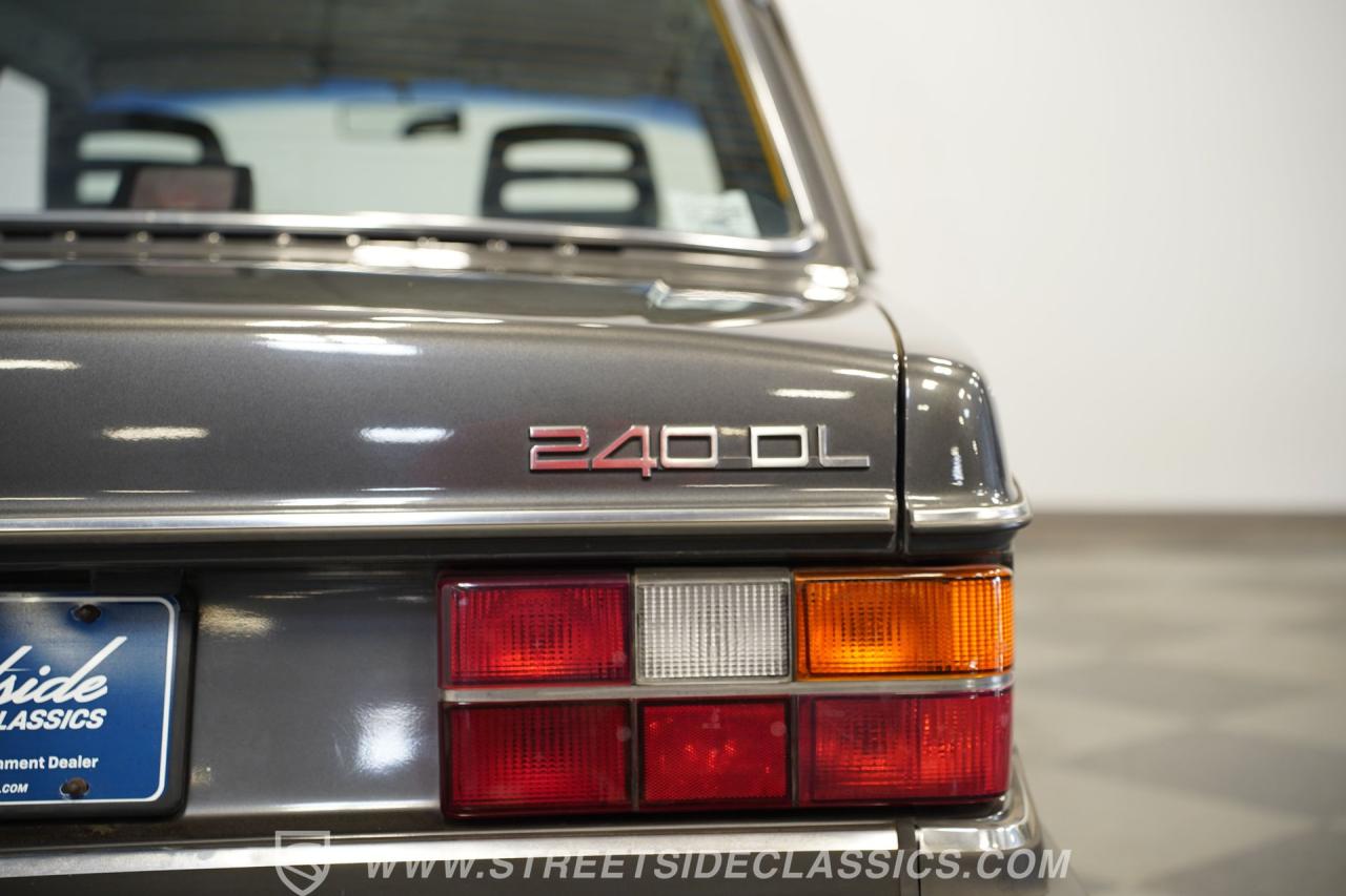 1988 Volvo 240DL