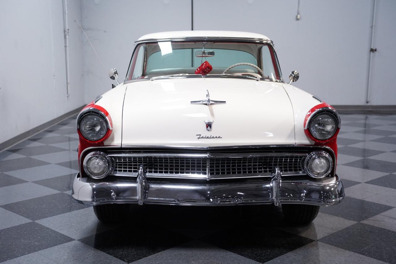 1955 Ford Fairlane Victoria