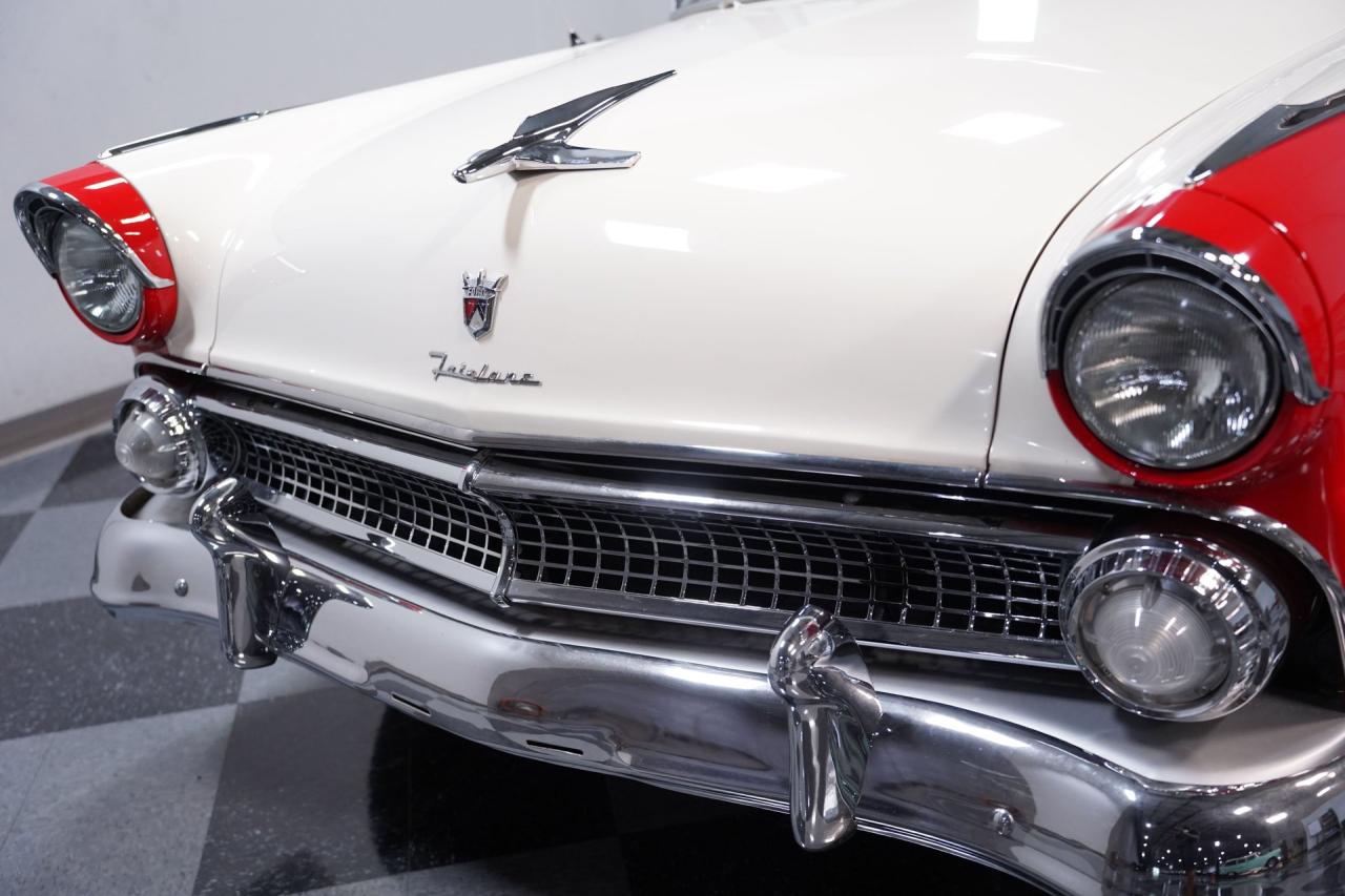 1955 Ford Fairlane Victoria
