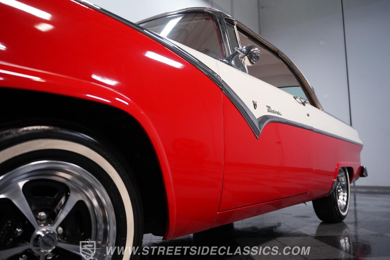 1955 Ford Fairlane Victoria