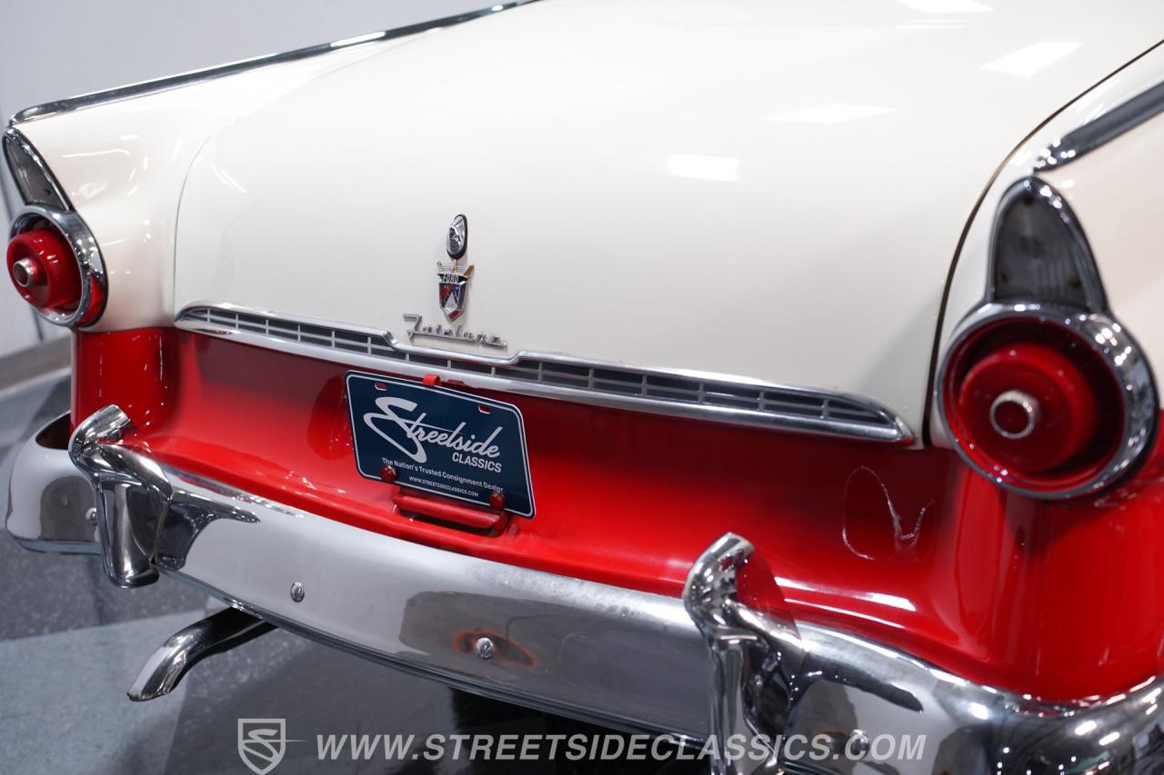 1955 Ford Fairlane Victoria