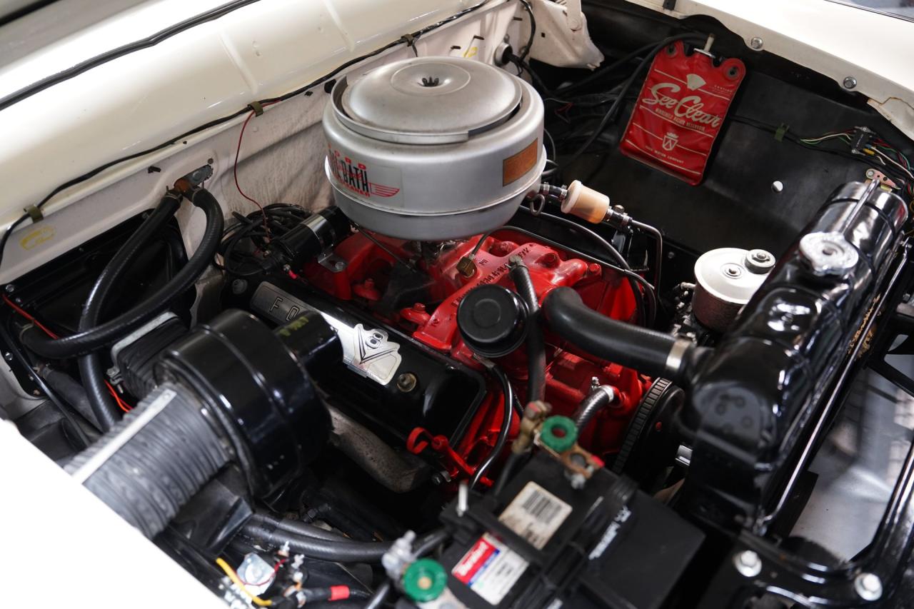 1955 Ford Fairlane Victoria