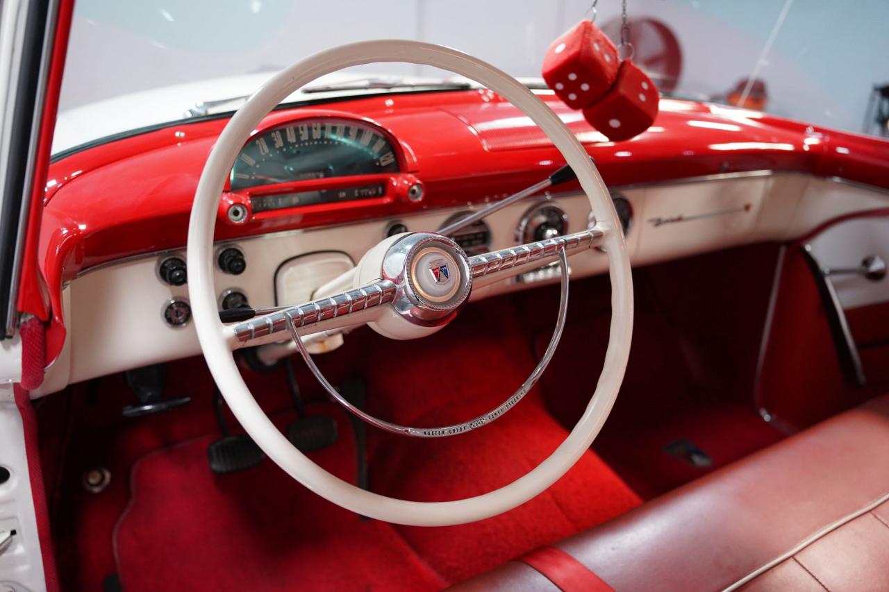 1955 Ford Fairlane Victoria