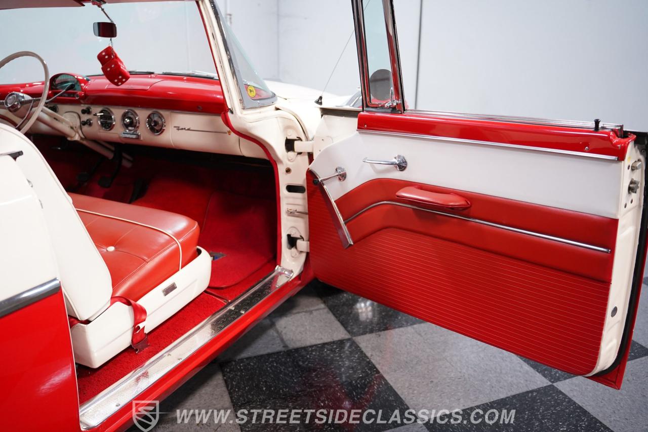 1955 Ford Fairlane Victoria