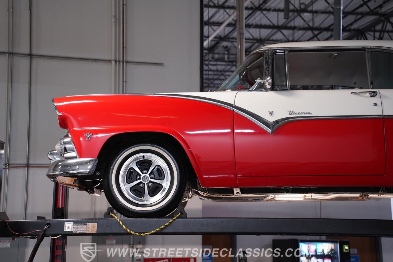 1955 Ford Fairlane Victoria