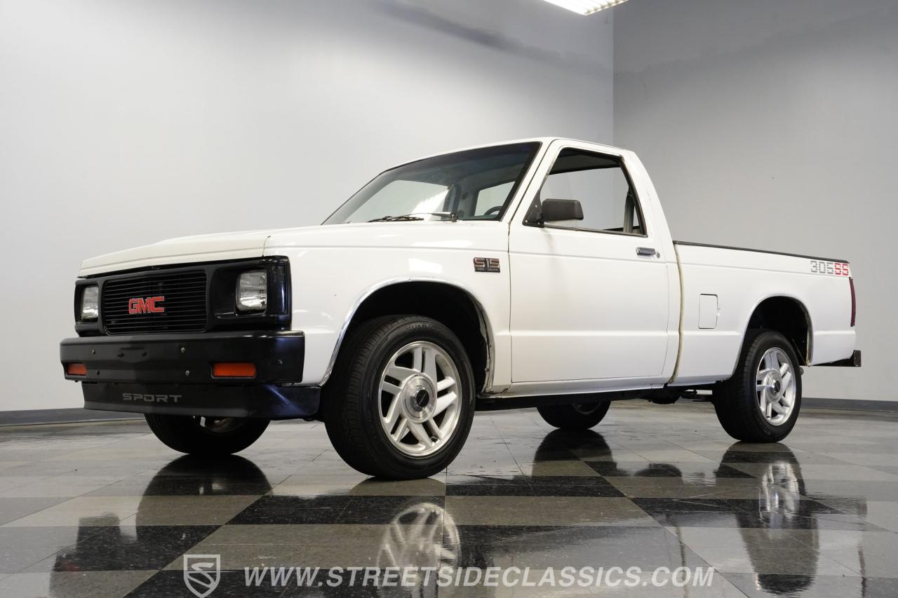 1989 GMC S15 V8 Restomod