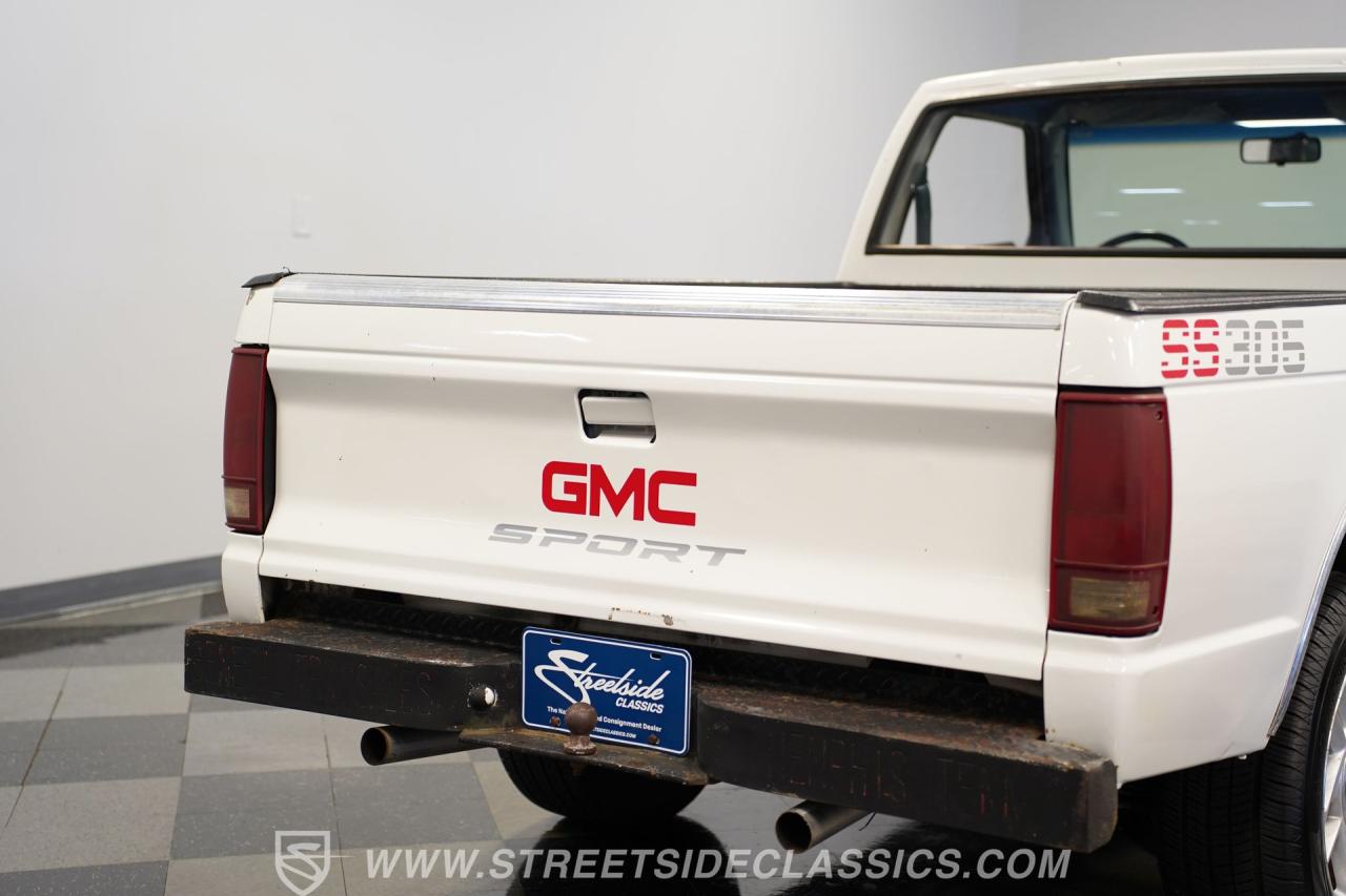 1989 GMC S15 V8 Restomod