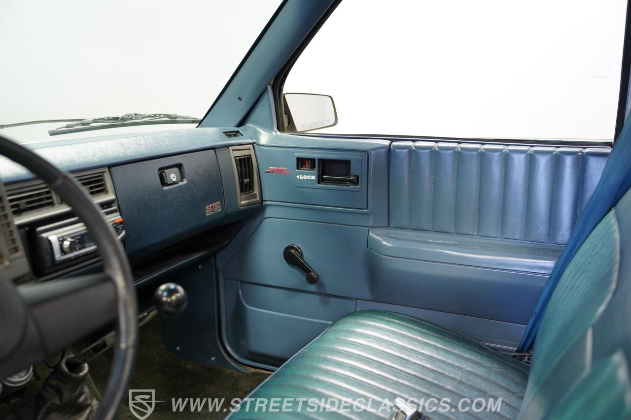 1989 GMC S15 V8 Restomod