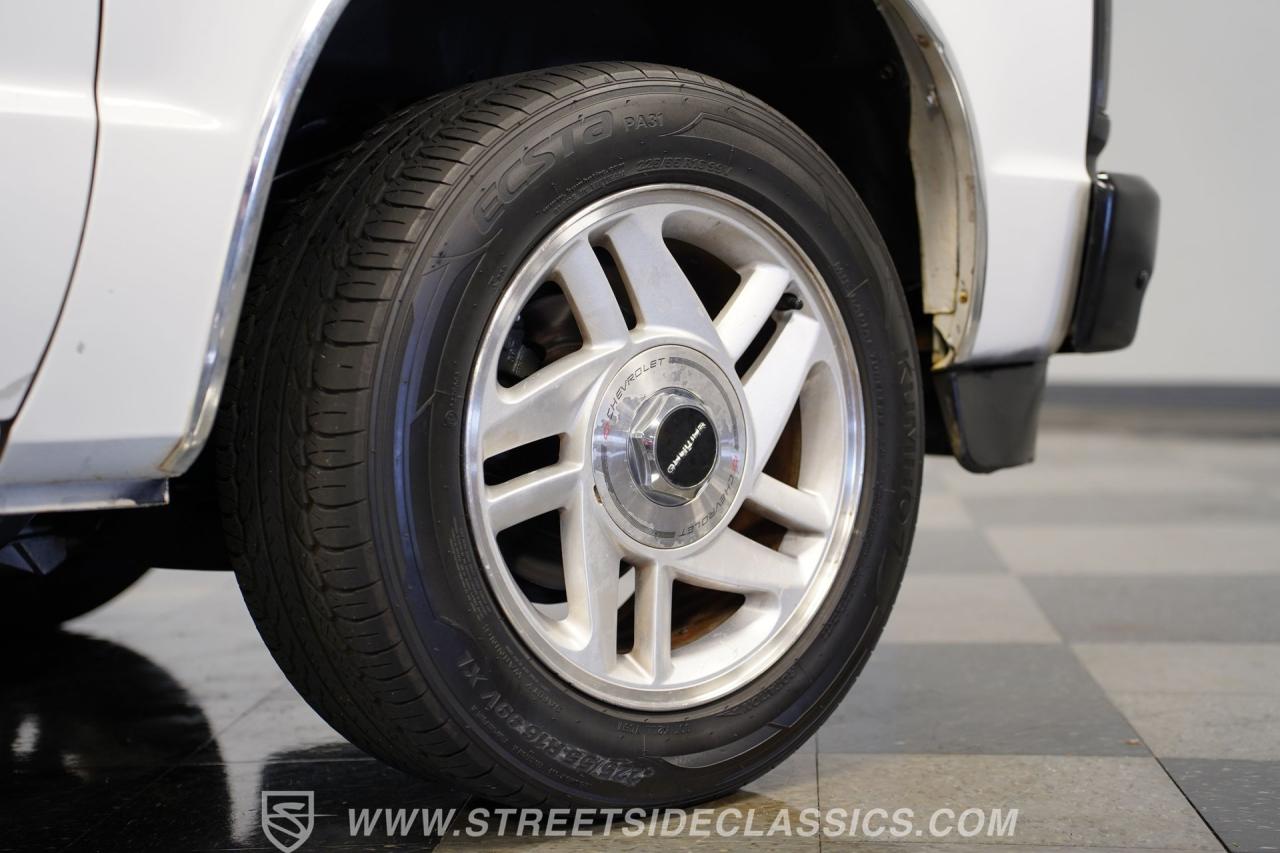 1989 GMC S15 V8 Restomod