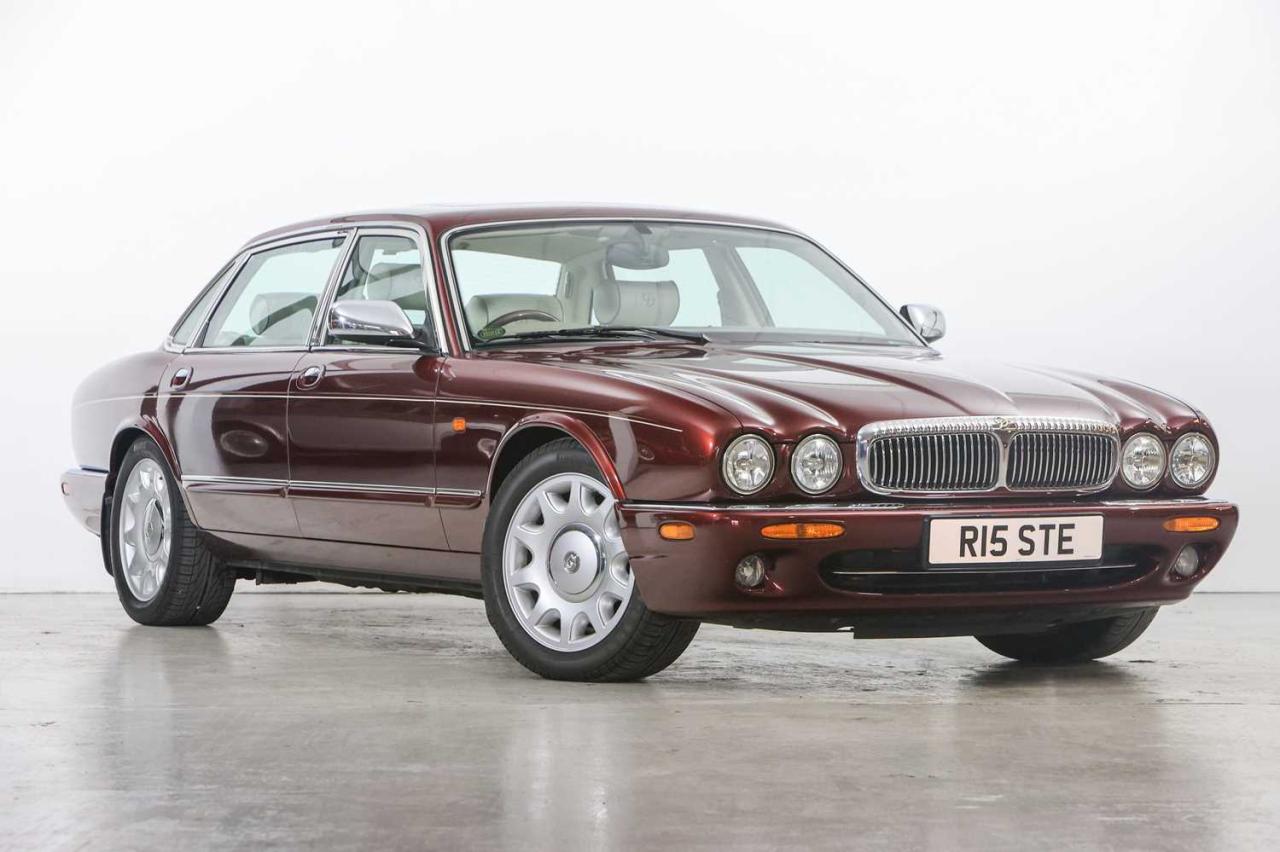 1997 Daimler Super V8