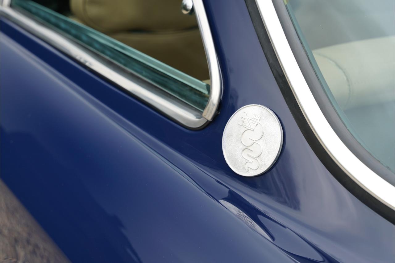 1974 Alfa Romeo GTV 2000 Bertone &ldquo;Blu Ollandese over Naturale&rdquo;